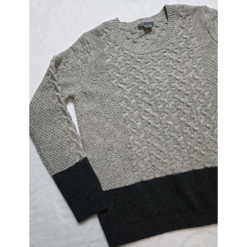 Vince Grey Colorblock Cable Knit Crewneck Sweater size Medium Yak & Wool blend